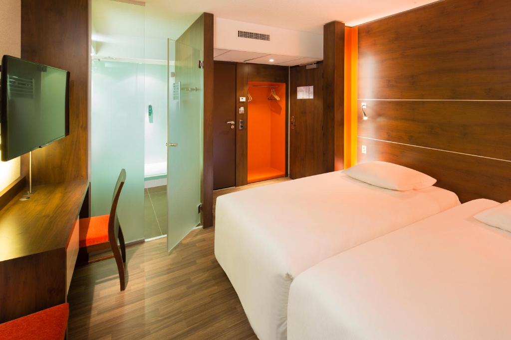 Oceania Rennes - Habitación Confort Con 2 Camas Individuales