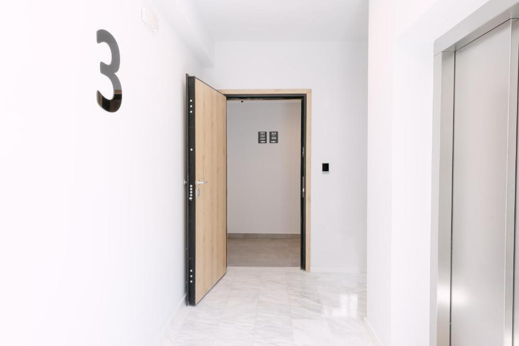 11 Reasons Why Metaxourgeio - Resim 31