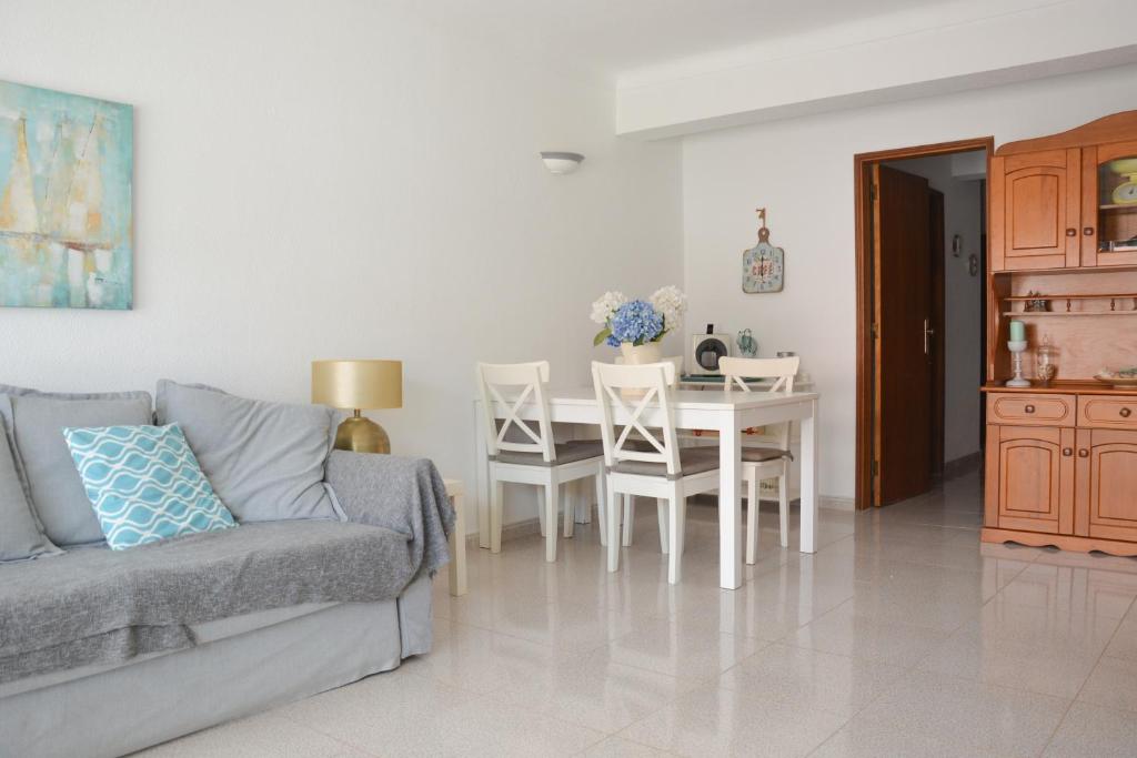 Casa da Praia - T2 a 2min da Praia com Vista Mar & BBQ