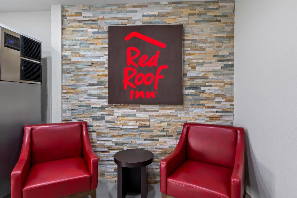 Posezení v ubytování Red Roof Inn Del Rio