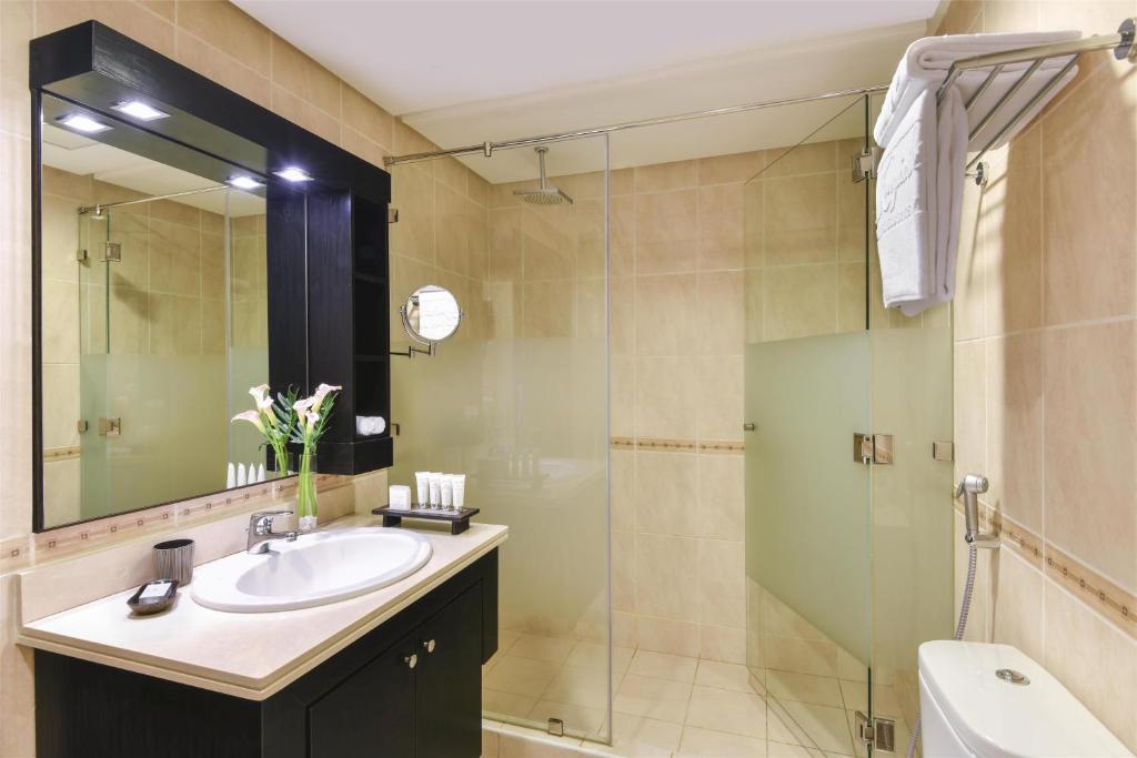 Koupelna v ubytování Kempinski Residences & Suites, Doha
