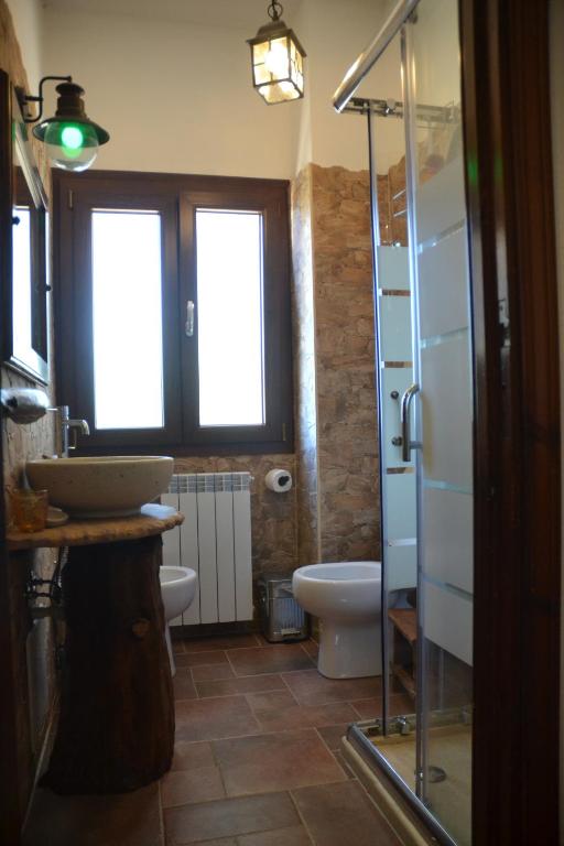 B&B Antica Botte Sassari - Two Connecting Double Rooms
