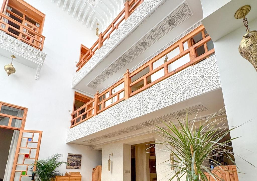 Balkón nebo terasa v ubytování Riad Dar Timrad