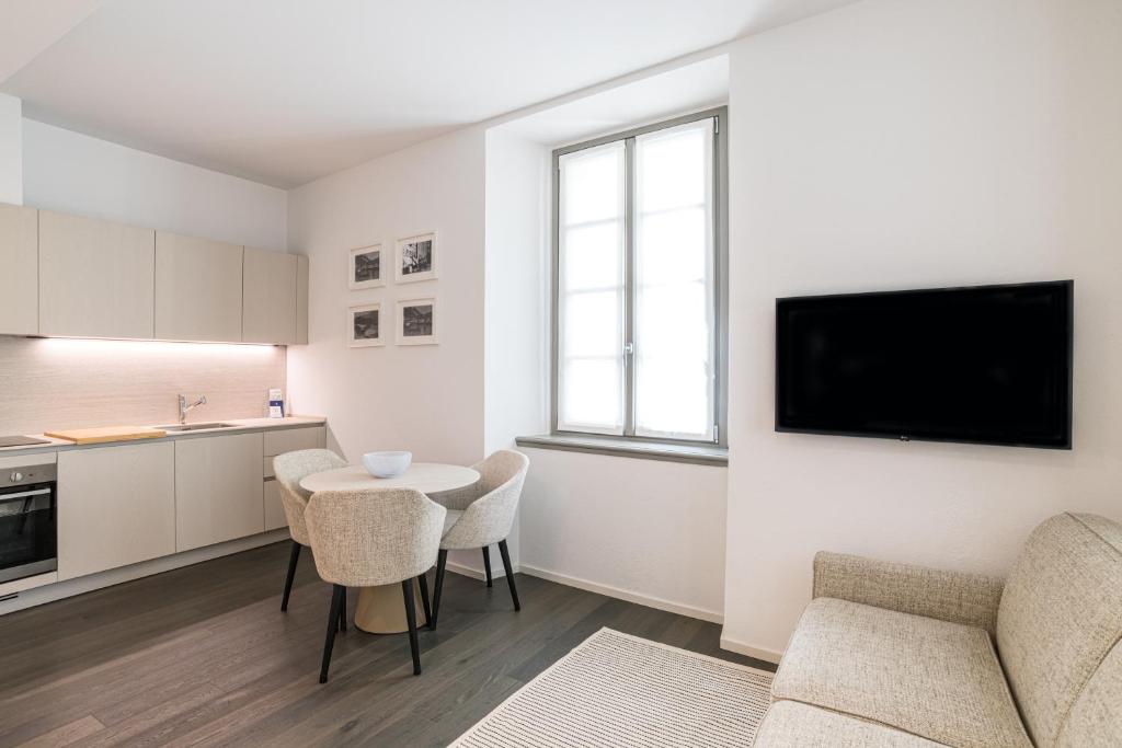 Palazzo La Cortesella - Modern Design & Central Location - 9