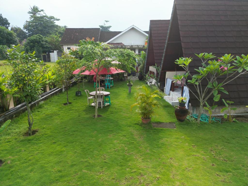 Zahrada ubytování D' Carasti Bungalow