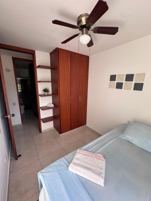 Postel nebo postele na pokoji v ubytování Espectacular apartamento Conjunto Piedemonte