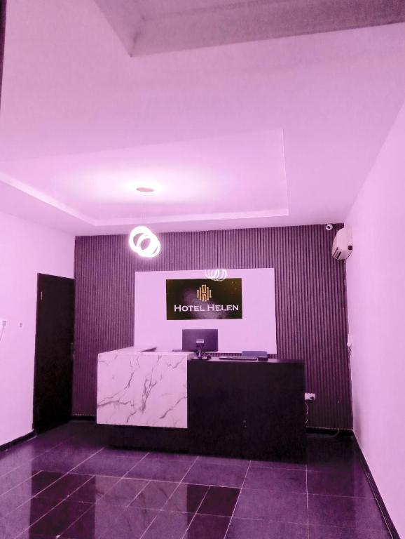 TV a/nebo společenská místnost v ubytování Hotel Helen