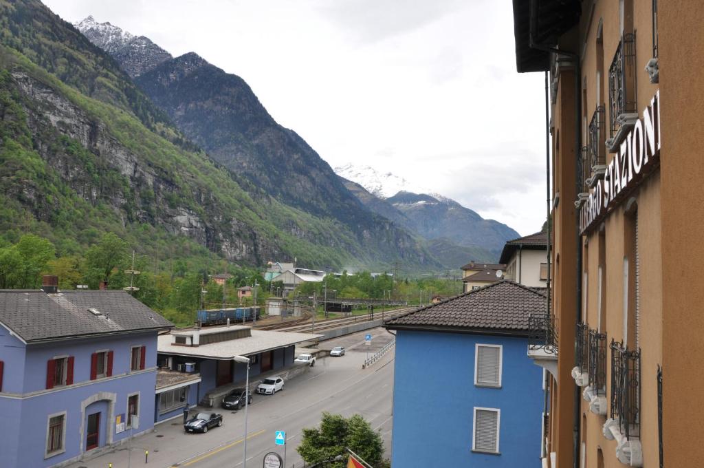 Nespecifikovaný výhled na hory nebo výhled na hory při pohledu z hotelu
