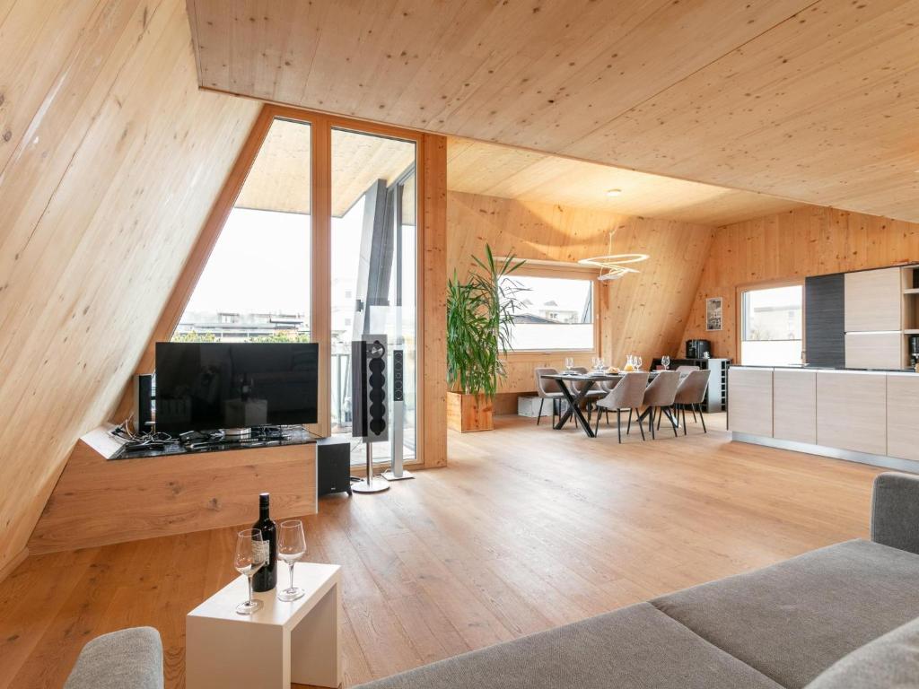 TV a/nebo společenská místnost v ubytování Panorama Loft
