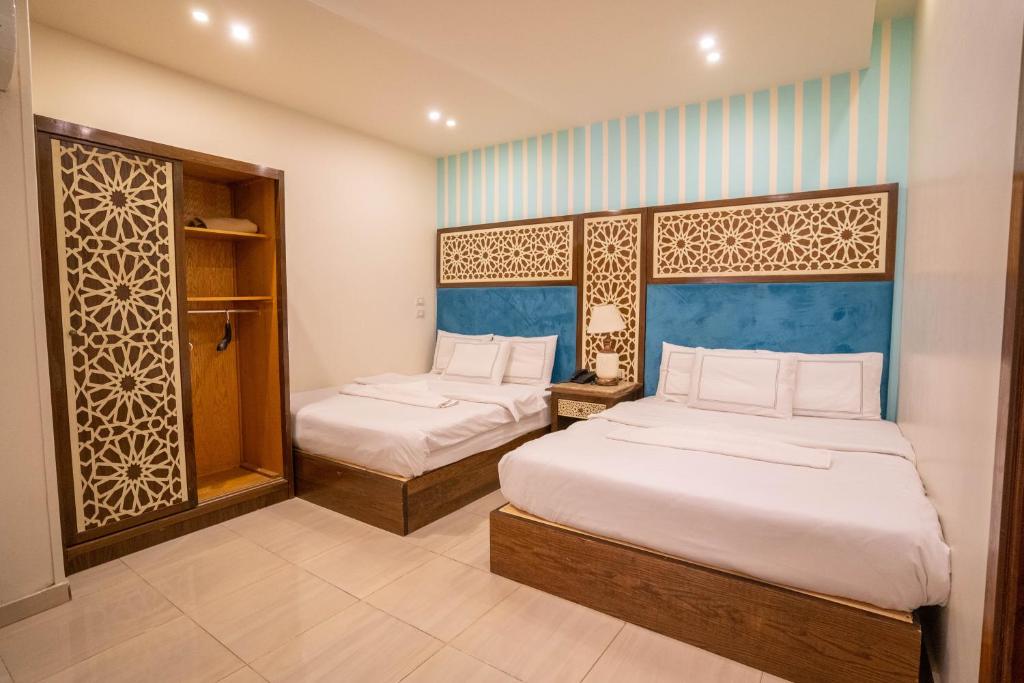 Great Pyramid Inn - 19