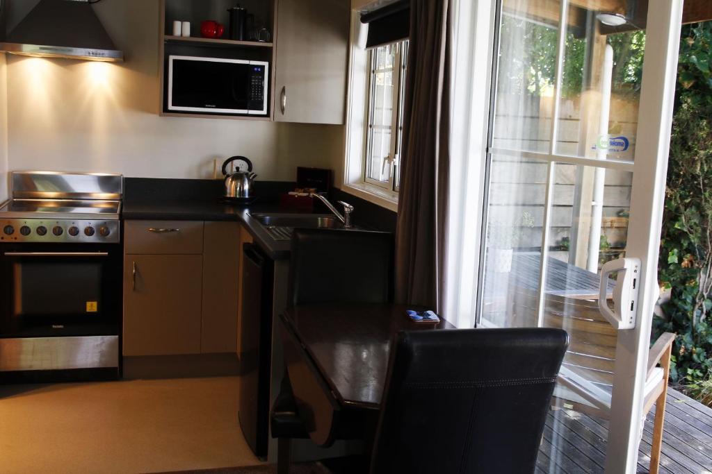 Cranford Cottages and Motel - Resim 8