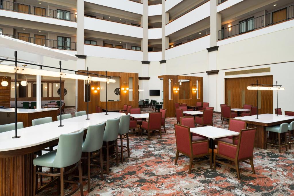 Embassy Suites North Charleston Airport Hotel Convention photo