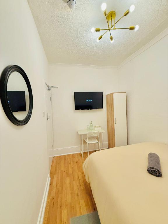 Studio 34 - Resim 16