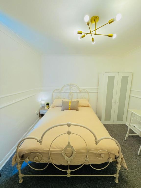 Studio 34 - Resim 27