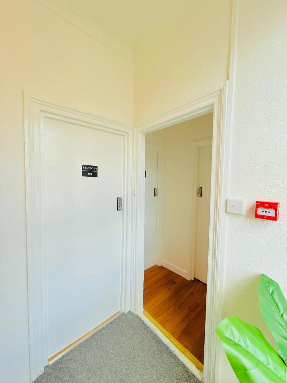 Studio 34 - Resim 23