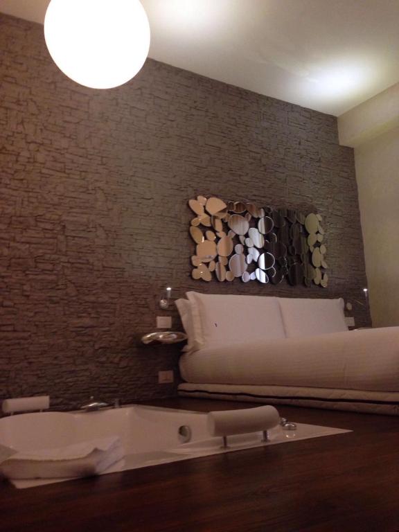 iRooms Central Station - Luxury Suite With Spa Bath