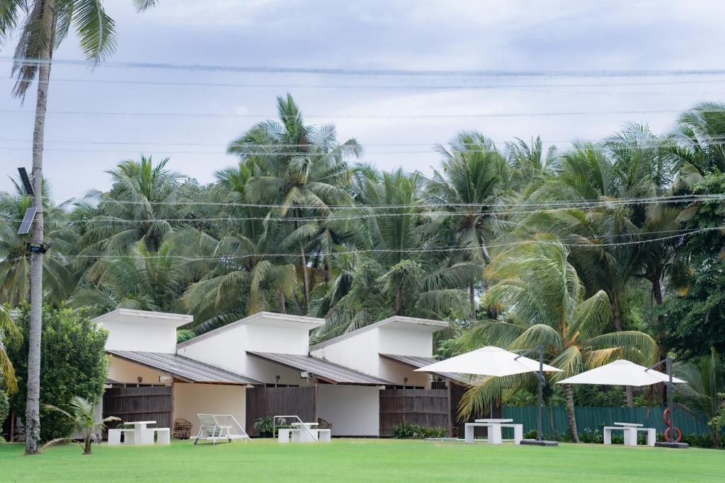 Zahrada ubytování Langkah Syabas Beach Resort
