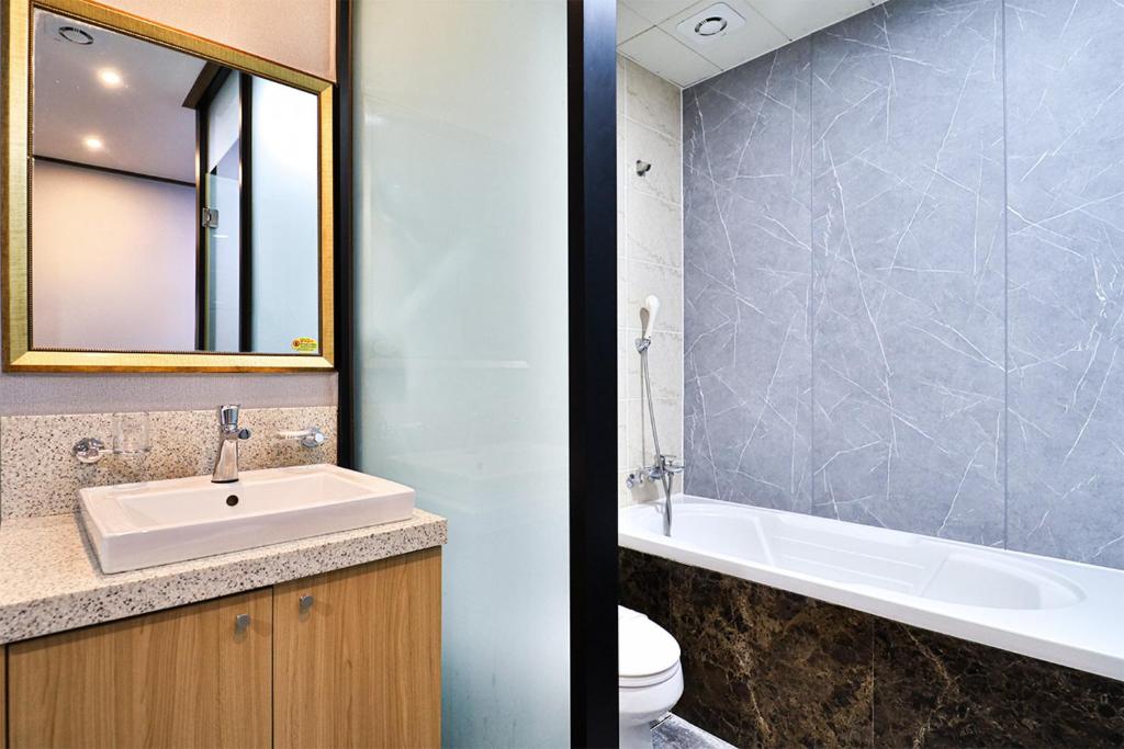 Koupelna v ubytování Hotel Noah