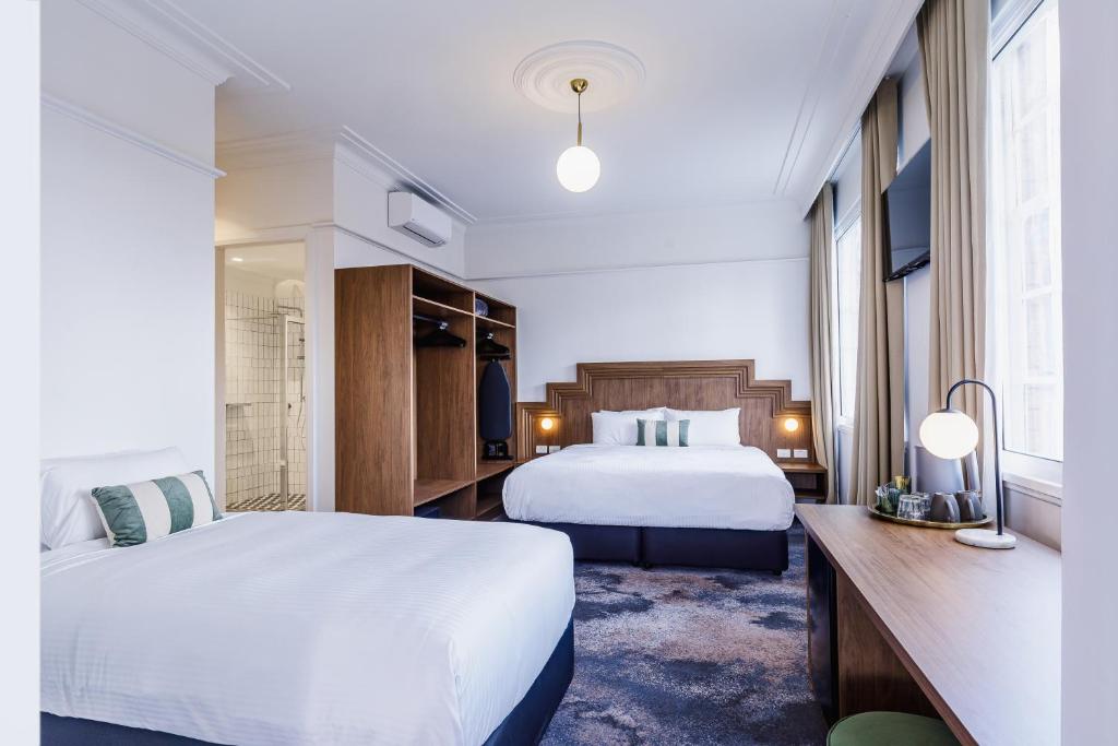 The Lakes Hotel, Rosebery - Resim 2