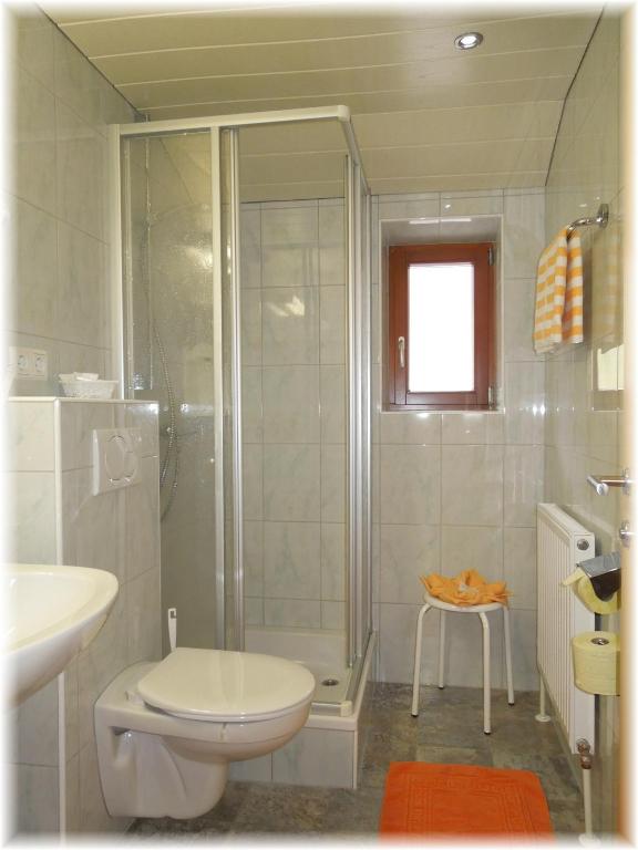 Koupelna v ubytování Gästehaus Edelweiss