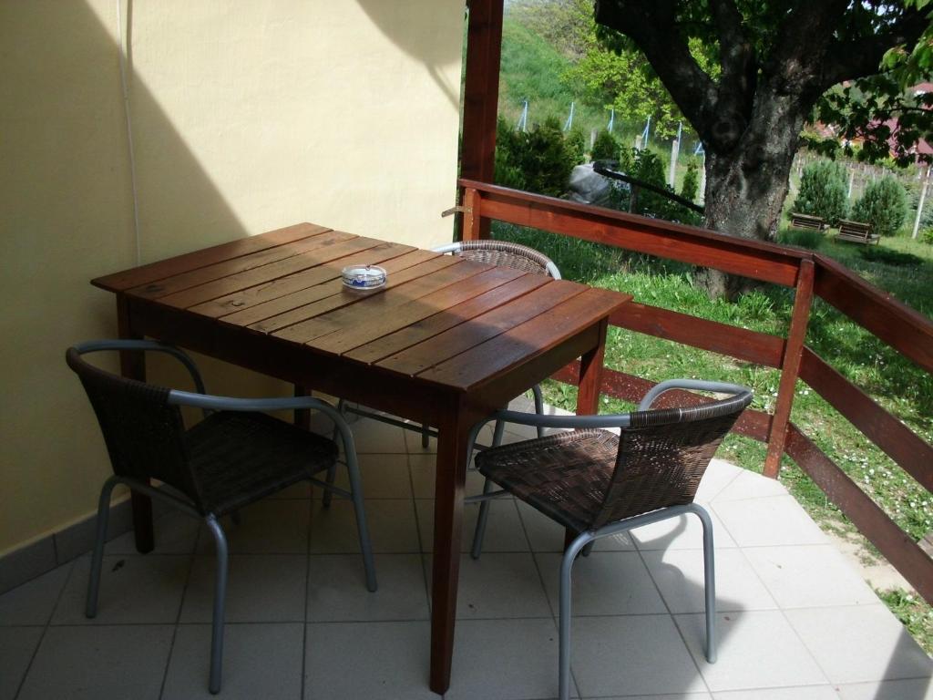 Vonkajšia záhrada v ubytovaní Zalakaros Panoráma Apartmanok