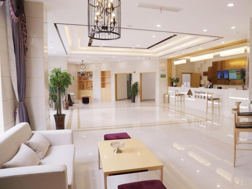 Posezení v ubytování GreenTree Inn Hefei Feidong County High Speed Rail Station Wuyue Plaza Express Hotel