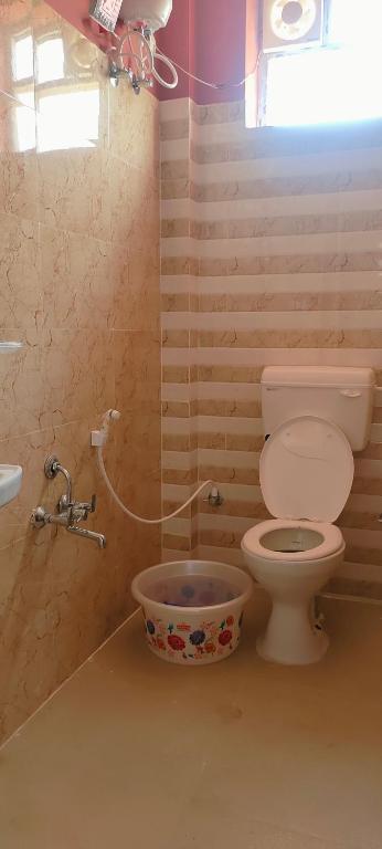 Koupelna v ubytování Hotel Jyothi Kumar Royal New