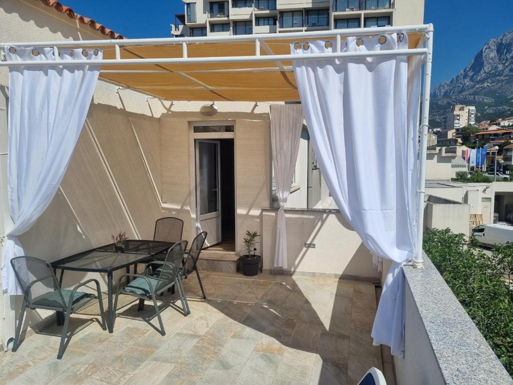 Nespecifikovaný výhled na hory nebo výhled na hory při pohledu z apartmánu