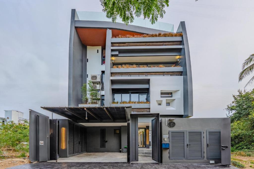 Το κτήριο όπου στεγάζεται  η παραθεριστική κατοικία