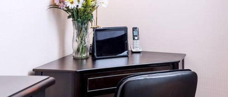 Norwalk Inn & Conference Center - 