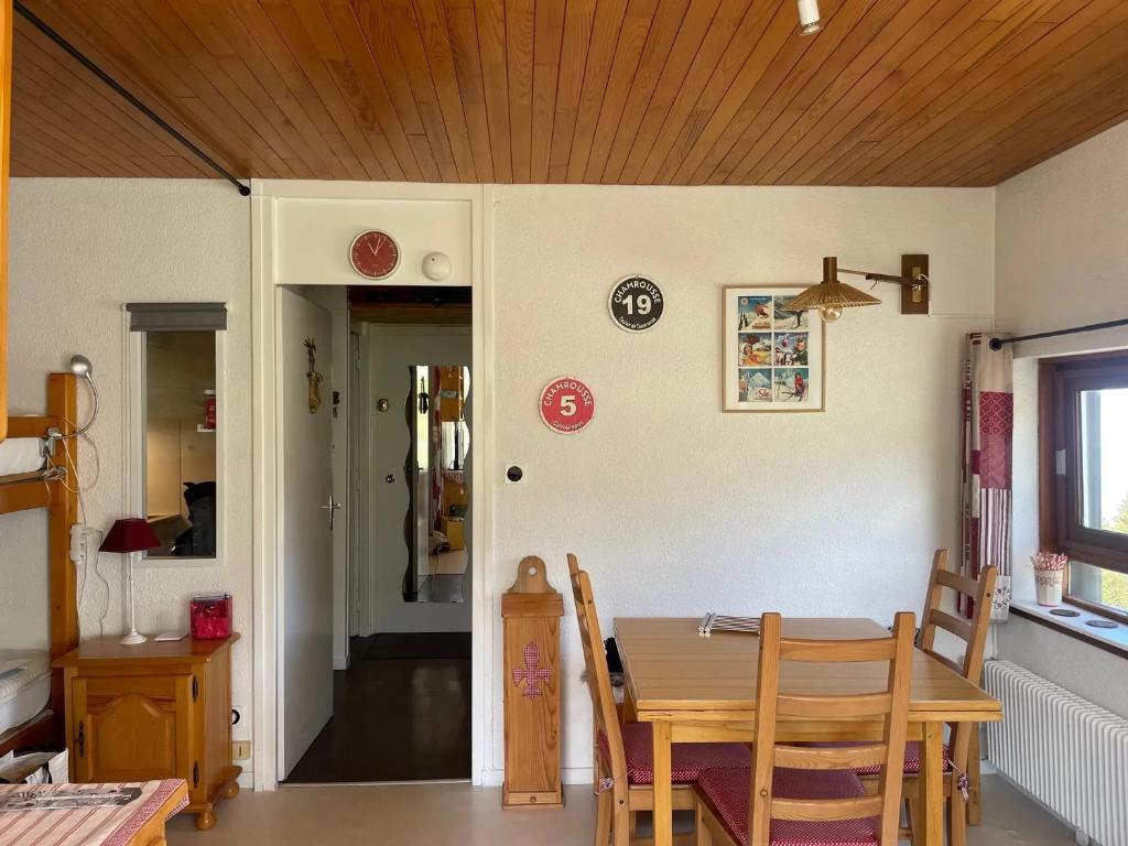 Gambar di galeri bagi Appartement cosy à Chamrousse avec vue sur montagne + 34m². di Chamrousse
