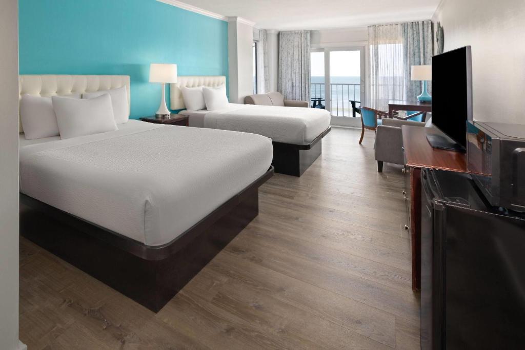 Howard Johnson Plaza by Wyndham Ocean City Oceanfront photo