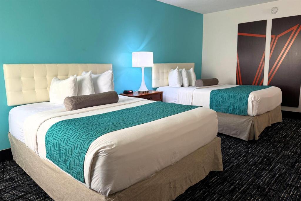 Howard Johnson by Wyndham Evansville East - Habitación Con 2 Camas Grandes - No Fumadores