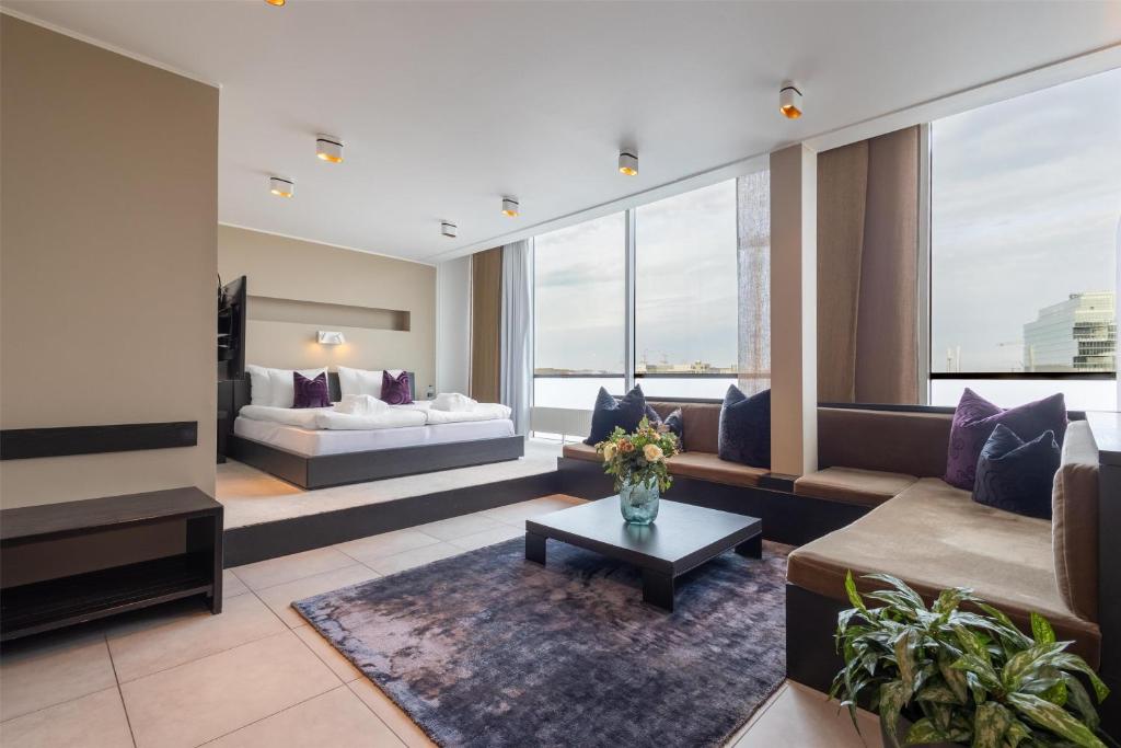 Postel nebo postele na pokoji v ubytování Hyatt Place Gothenburg Central