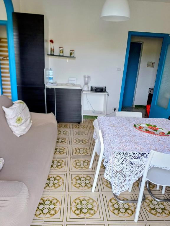 Kuchnia lub aneks kuchenny w obiekcie Tra mare e collina c'è Belmare