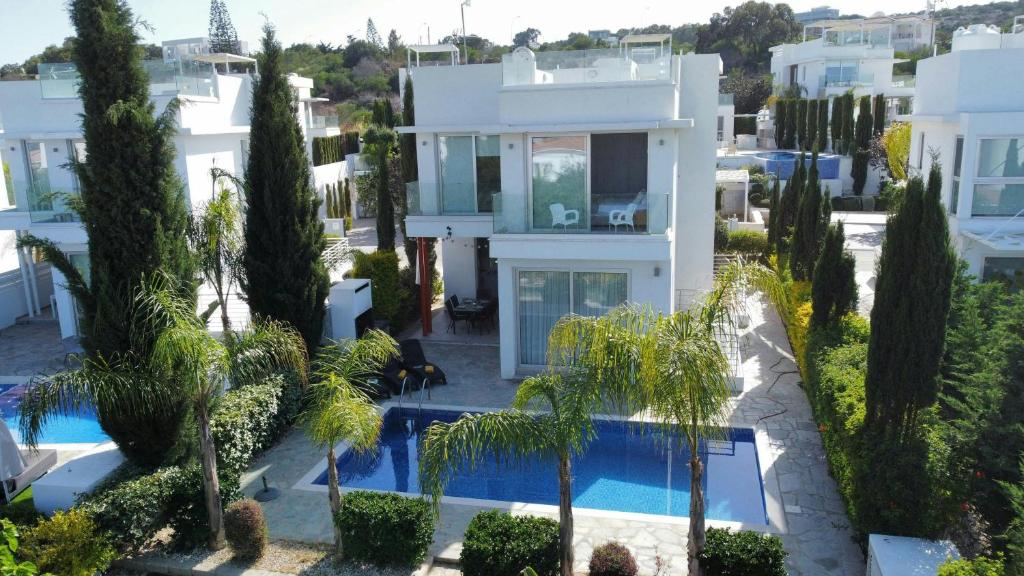 Too Coool Villa Milos Lifestyle