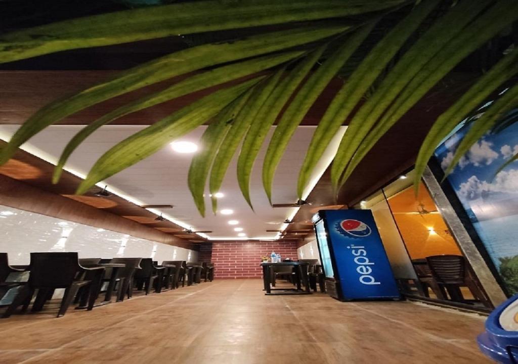 Restaurace v ubytování Hotel Geetanjali St Bus Stand Panvel