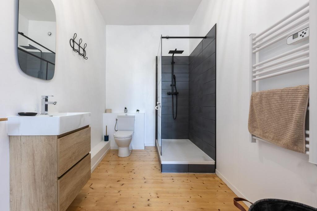 Kúpeľňa v ubytovaní Maison de Vacances 8 à 15 pers à proximité du Canal du Midi
