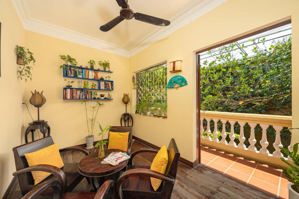 Khu vực ghế ngồi tại Hoian Central Hotel