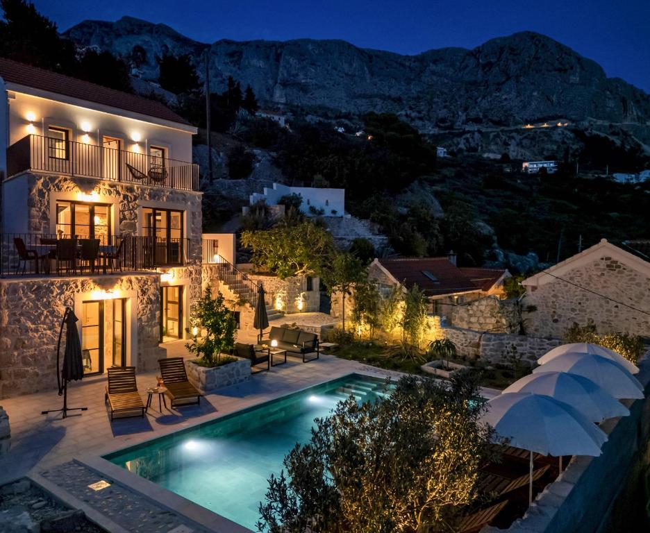 Kolam renang di atau dekat dengan Villa Marena - Makarska Exklusiv