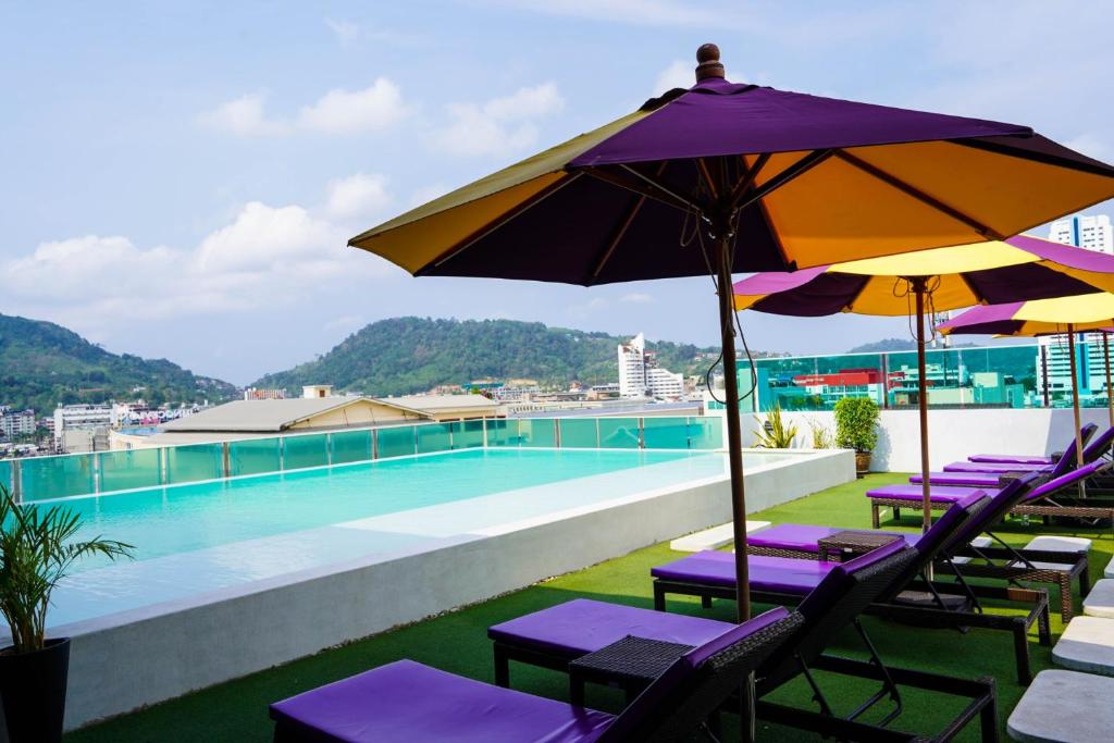 The AIM Patong Hotel - Resim 6