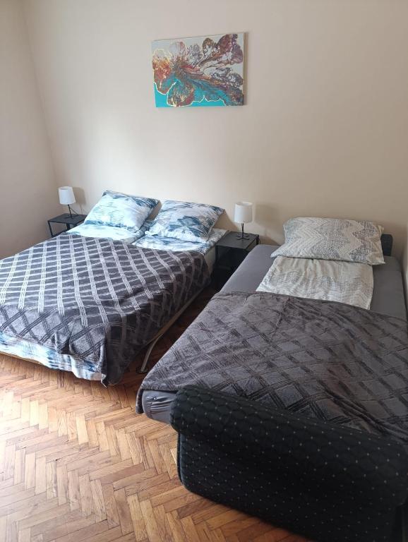 Postel nebo postele na pokoji v ubytování Entire House 80m2