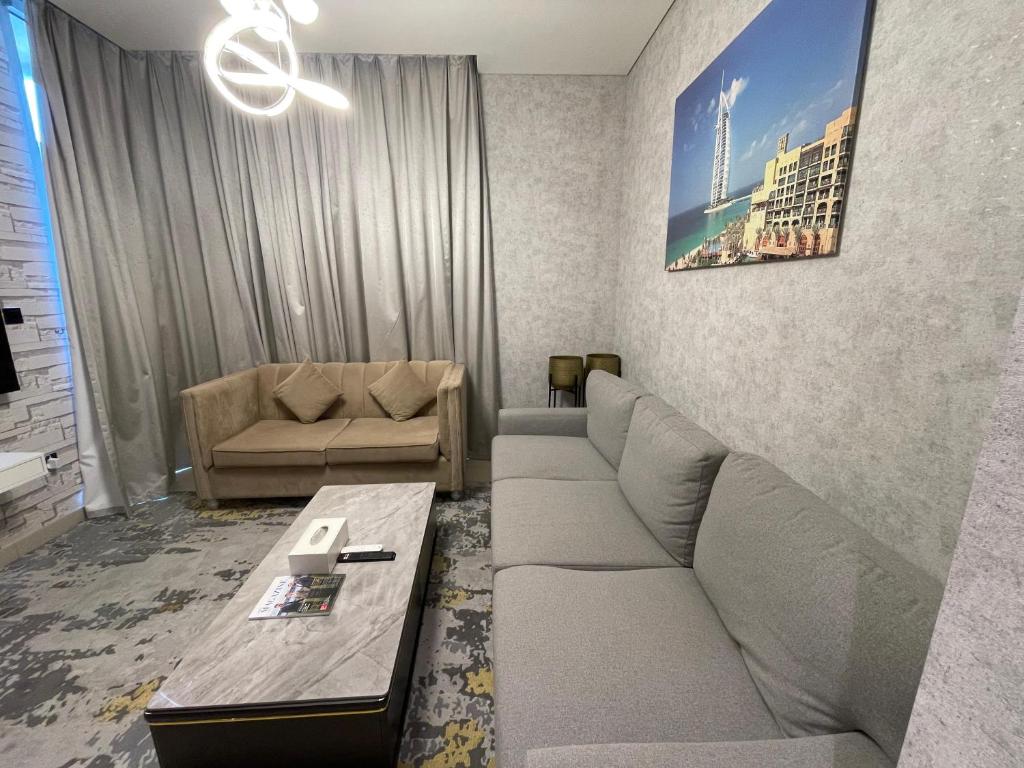 Fotografie z fotogalerie ubytování STAY BY LATINEM Luxury 1BR Holiday Home CVR B3202 near Burj Khalifa v Dubaji