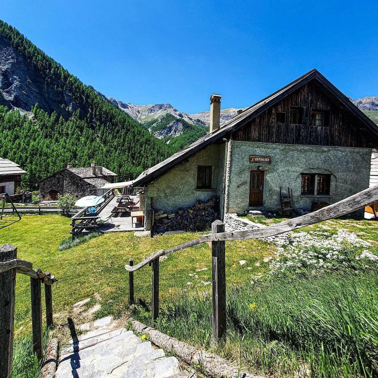 Příroda nedaleko penzionu – hostince