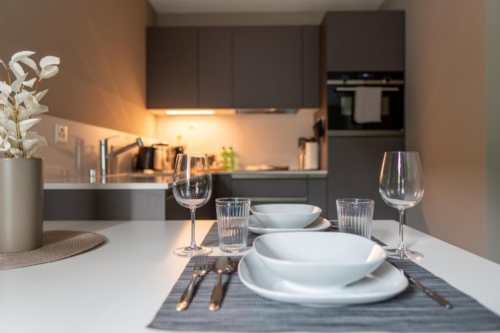 Locarno Center - Free Parking, Netflix and WiFi - Resim 8