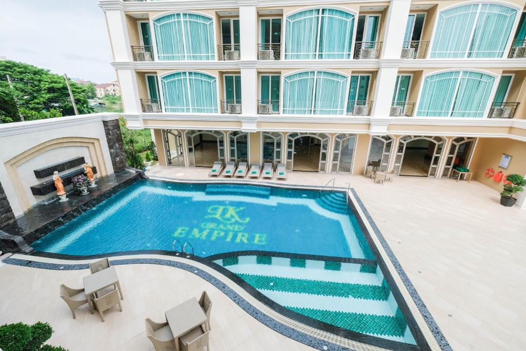 LK Grand Empire - Resim 1