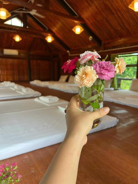 Phòng Ngủ Tập Thể Cho Cả Nam Và Nữ