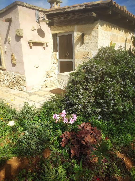 Zahrada ubytování Trullo Contrada Stracca