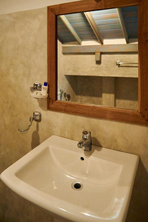 Antic Guesthouse - Galle Fort - 11