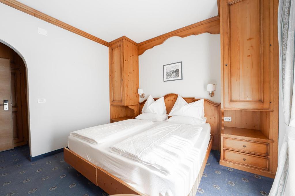 Hotel Euròpa Dolomites - Tweepersoonskamer Met Balkon